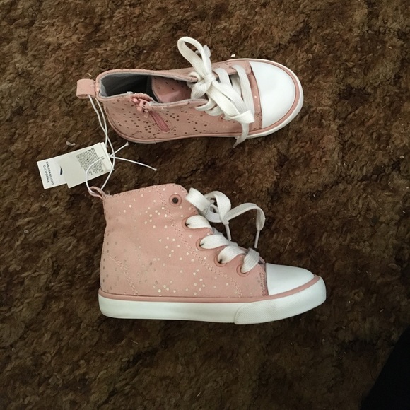 Old Navy Other - HP Girls size 7 pink and gold zipper sneakers NWT
